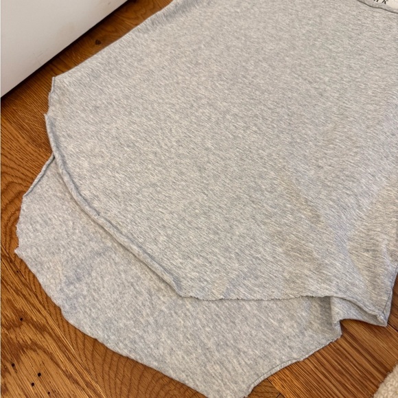 Frank & Eileen Theo Perfect Tee Shirt Grey Distressed Size Small - Picture 10 of 11